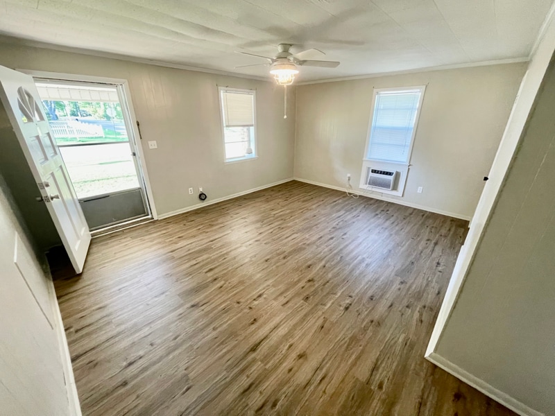 Building Photo - 1702 Bunch St