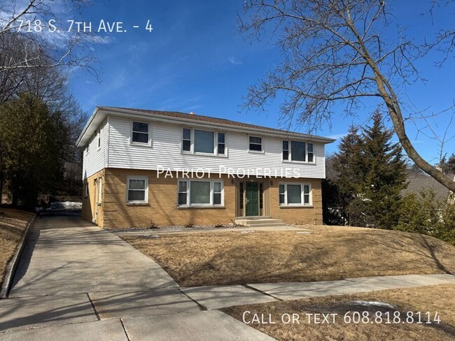 Building Photo - 718 S 7th Ave