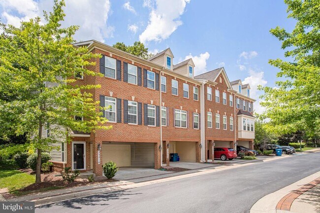 Primary Photo - 23210 Roberts Tavern Dr