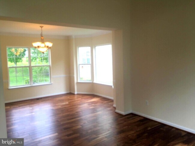 Building Photo - 12910 Belle Meade Trace