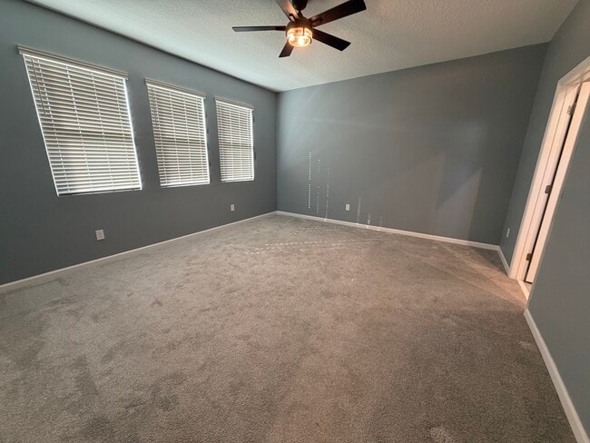 Building Photo - 882 Asterfield Ln