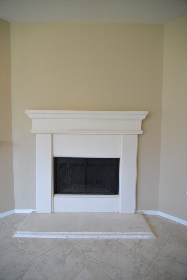 Building Photo - 16215 Willowford Ct