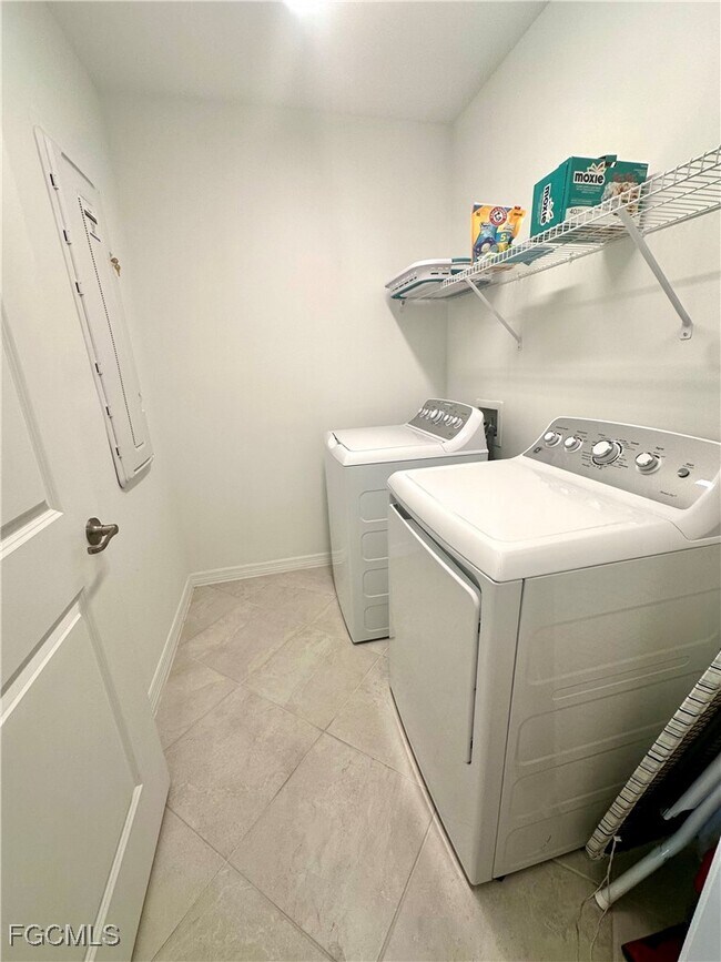 Building Photo - 20610 Hazelnut Ct