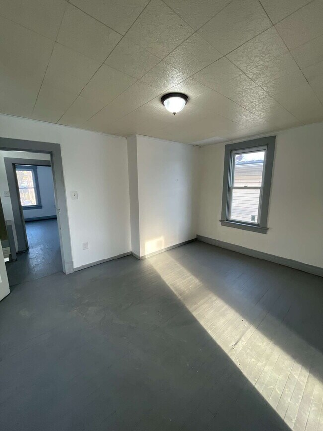 Building Photo - 618 Penn Ave