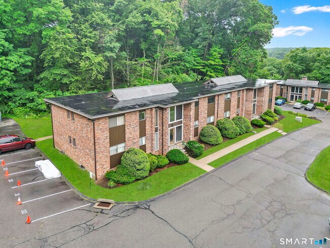 Building Photo - 3 Murphys Ln