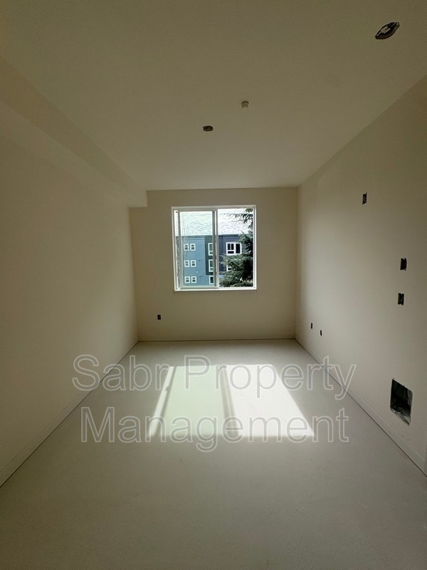 Building Photo - 1520 N Bryant St