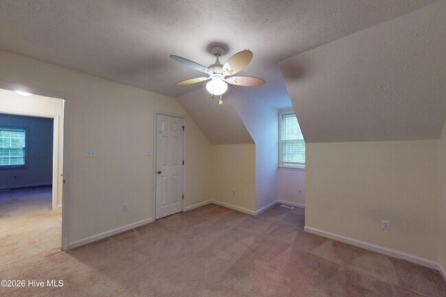 Building Photo - 464 Summerlea Dr
