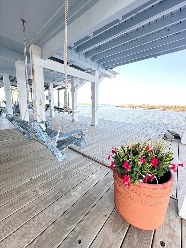 Building Photo - 395 Redfish Dr