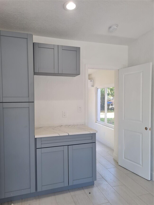 Building Photo - 4390 Ter