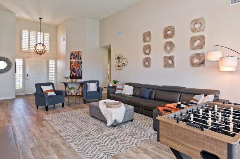 Building Photo - 56980 Merion