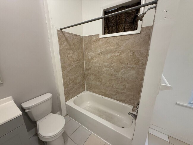 Building Photo - 7208 Torresdale Ave