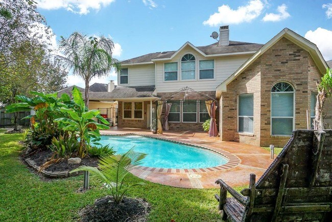 Primary Photo - 203 Jewel Park Ln