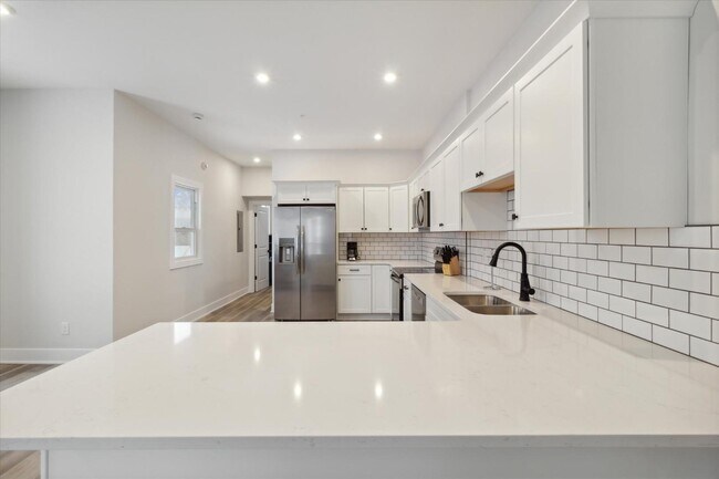 Building Photo - 1164 Terrace St