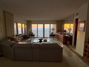 Building Photo - 1012 N Ocean Blvd