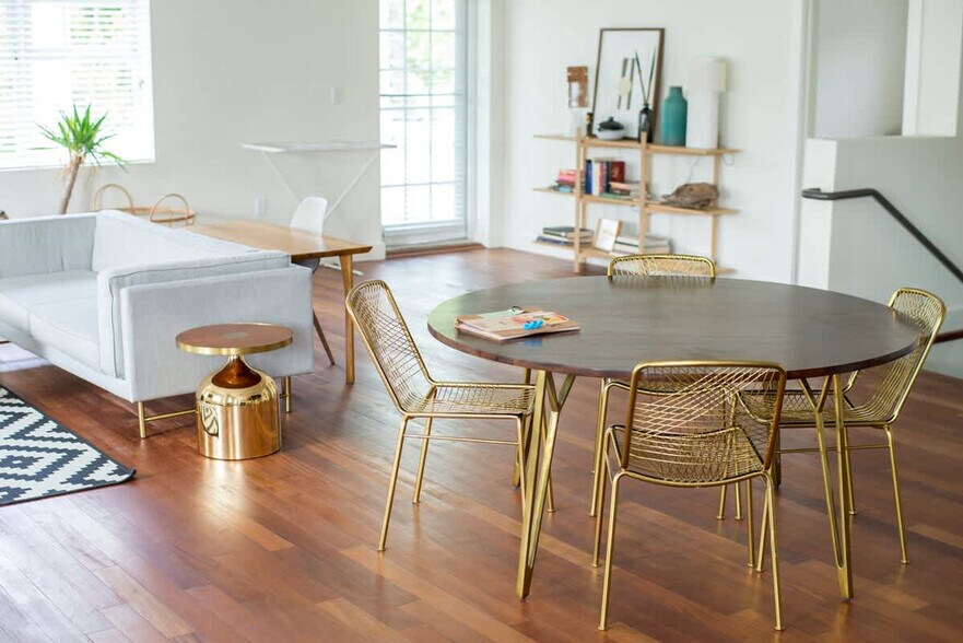 Building Photo - 747 4th St