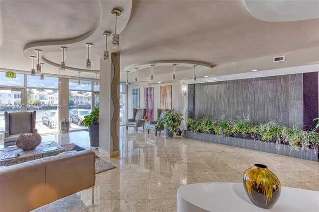 Building Photo - 1500 S Ocean Dr