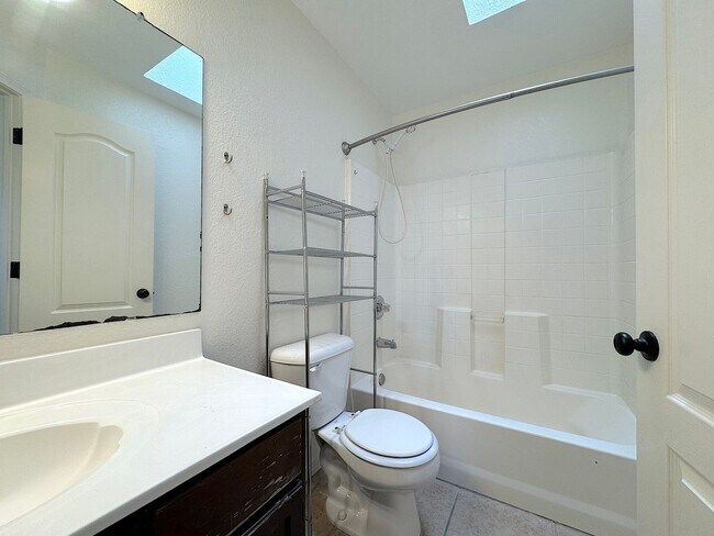 Building Photo - 11028 Acoma St