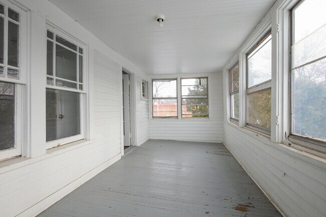 Building Photo - 8505 Garfield Blvd