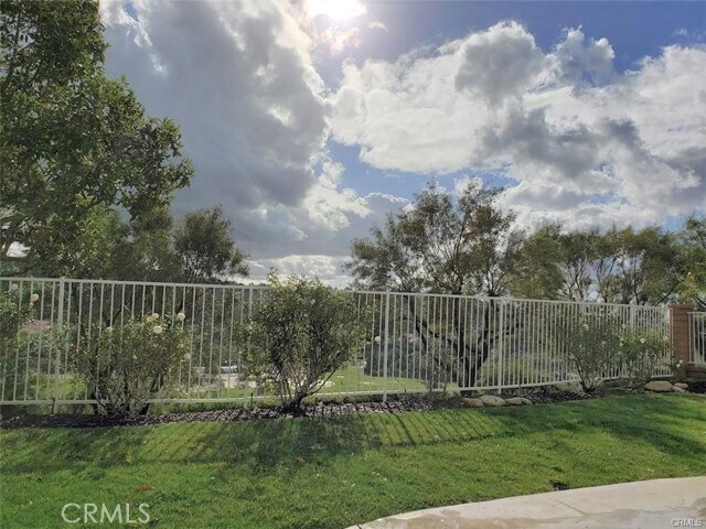 Building Photo - 8604 E Windsong Dr