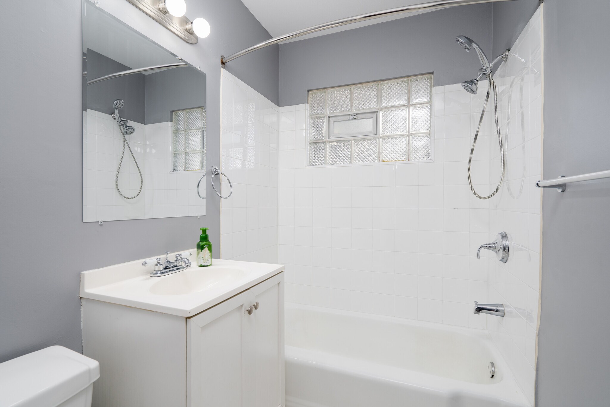 Bathroom - 5312 Hiawatha Ln