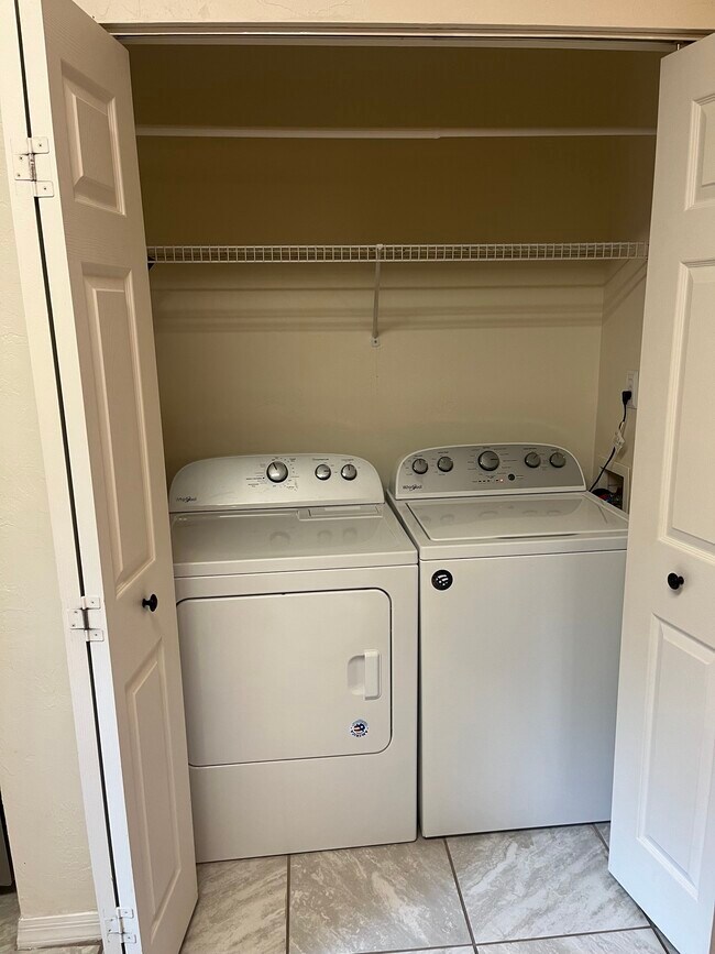 Laundry Station - 3901 SW 20th Ave