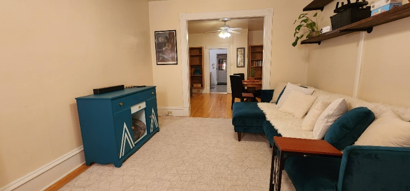 Building Photo - 1033 12th Ave