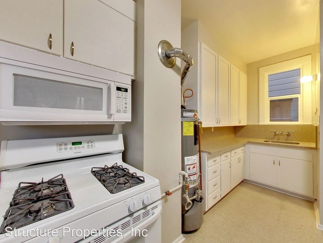 Building Photo - 478 Sanchez St