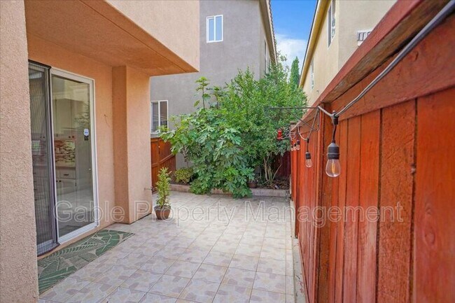 Building Photo - 24622 Montevista Cir