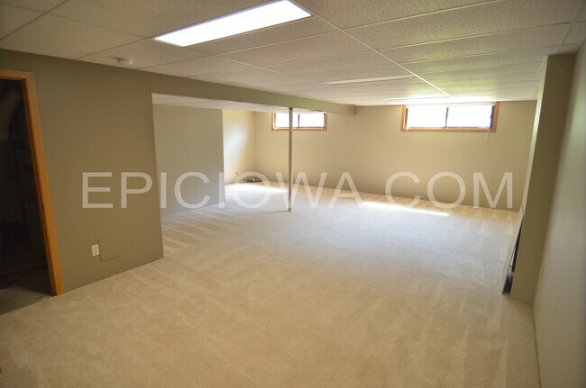 Building Photo - 372 Willshire Ct NE