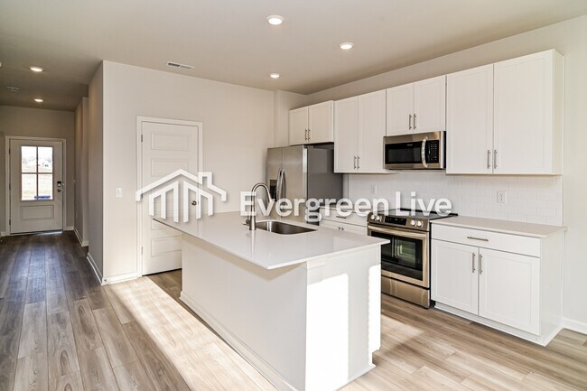 Building Photo - 662 Shoemaker Ln