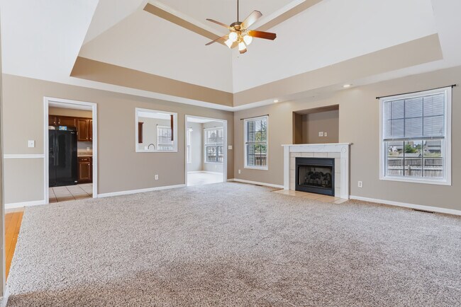 Building Photo - Flagstone Drive
