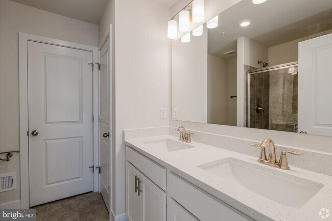 Building Photo - 1801 Guilford Ave