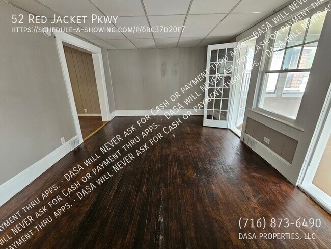 Building Photo - 52 Red Jacket - 4 Bed / 1 Bath