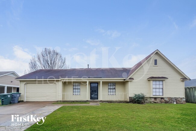 Building Photo - 6861 Valley Park Dr