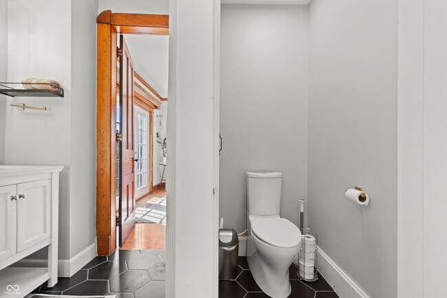 Building Photo - 1401 Marlowe Ave