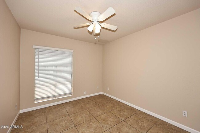 Building Photo - 5138 W Vogel Ave
