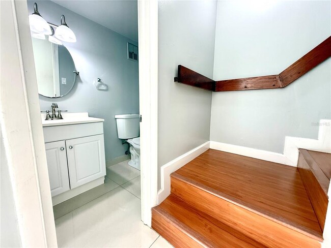 Building Photo - 8757 SW 137th Ave