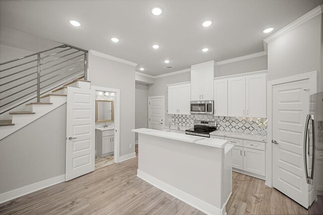 Building Photo - 5626 Tommye St