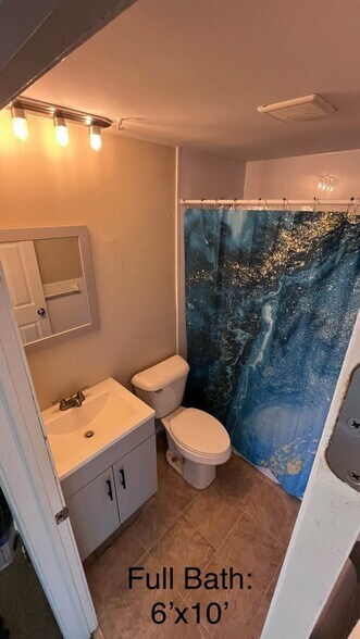 Building Photo - 5757 Glendale Dr