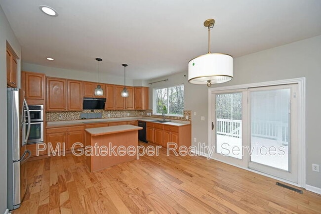 Building Photo - 3907 Lost Willow Dr