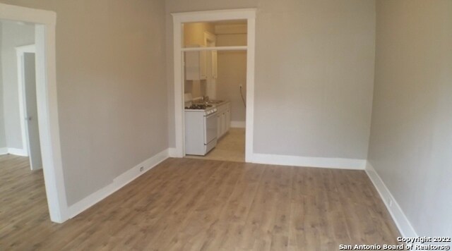 Primary Photo - 1138 W Ashby Pl