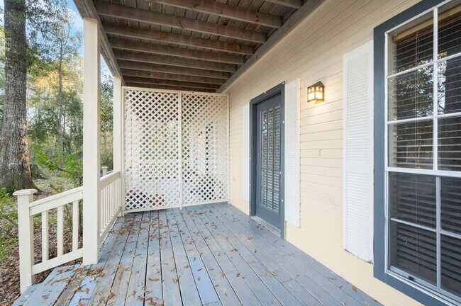 Building Photo - 5379 Rosedown Ct