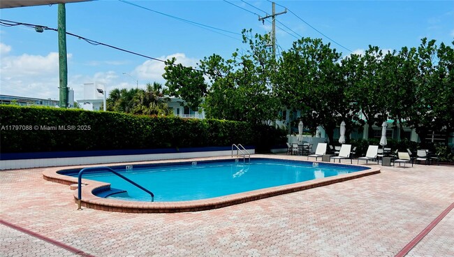 Building Photo - 6450 Collins Ave