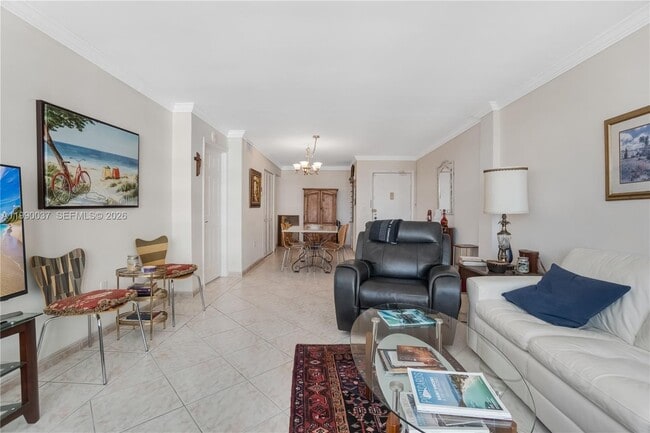 Building Photo - 245 18th St