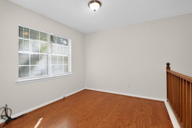 Building Photo - 7116 Markway Dr