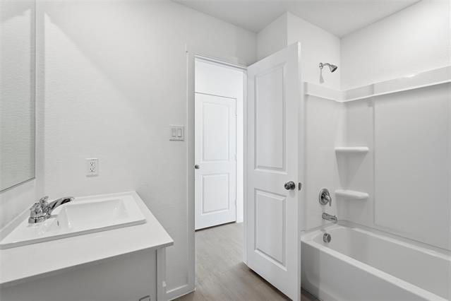 Building Photo - 3914 Selawik St