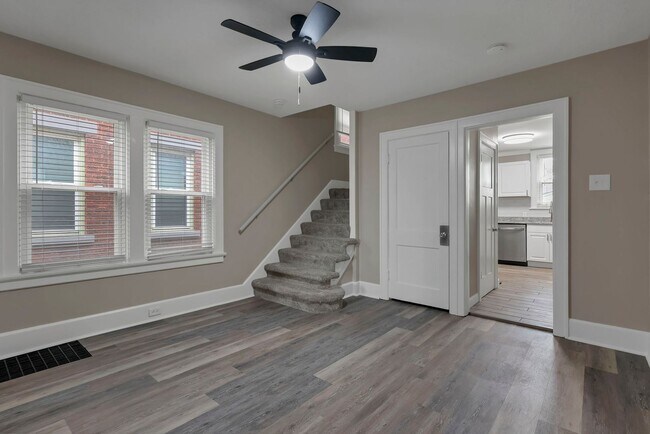 Building Photo - 618-620 Lilley Ave