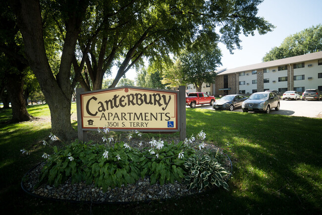 Building Photo - Canterbury Apartments