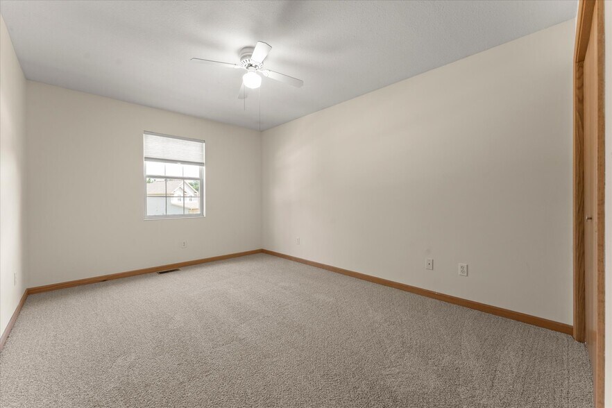 Building Photo - 1203 Windwood Ln