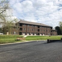 Building Photo - Eagle Village